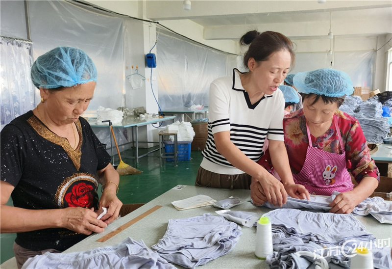 校服加工:行业动态与未来趋势