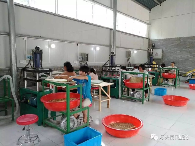 打造企业形象：工作服定做背后的行业趋势